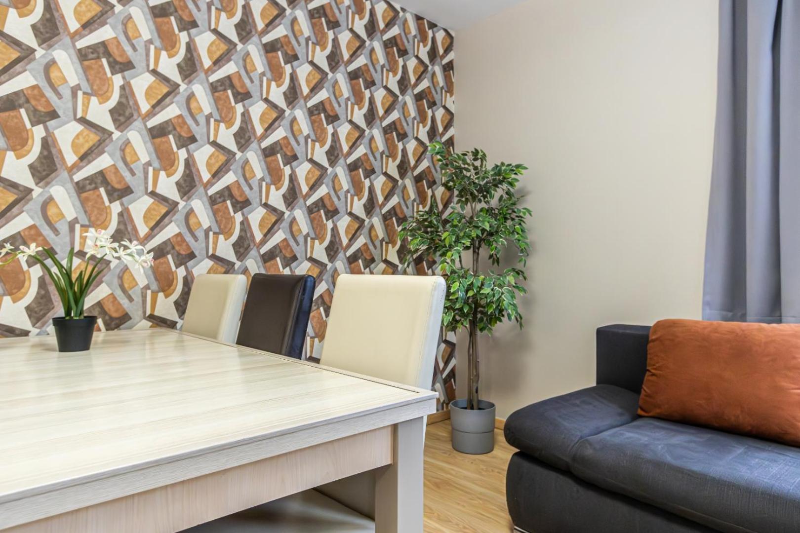 Apartment Corvin-luxe, 3 Bedroom In Center